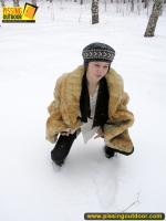 Winter outdoor pissing teen