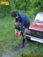 Outdoor pissing is so attractive she just cannot hold