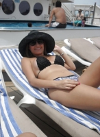 Bikiniwomen from facebook 8.