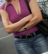 Shopping nipple, harte Nippel beim einkaufen, voyeur