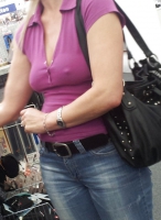 Shopping nipple, harte Nippel beim einkaufen, voyeur