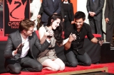 Kristin stewart kneeling