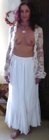 Matures Love To Show