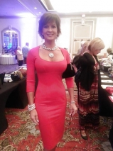 Pictures of women that cause you to look twice