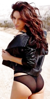 Kelly Brook - Best Ass Butt Bum Photos ..Hot!