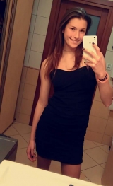 a hot player girl show