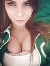 Tight chav teen selfies - check out the body on this slut