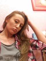 Young mum cheating affair selfies - married slut shares her