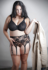 Woman with hairy pussy in stokings 4