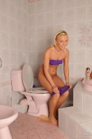 Lisa browses around the