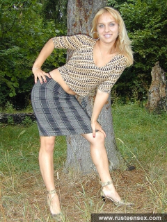 Cute teen blonde outdoors - N