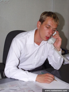 Boss and teen secretary - N