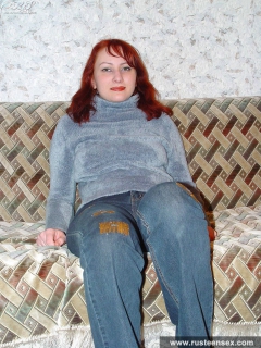 Teen redhead amateur nude posing - N