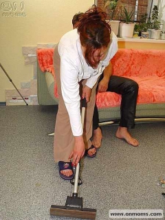 Housemaid pleases her master - N