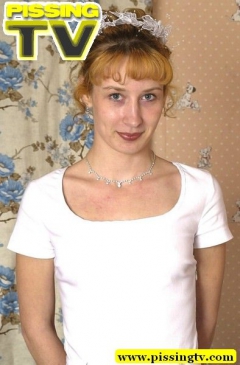 Spout of teen's pee - N
