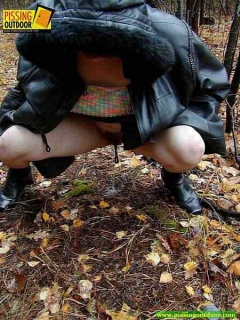 Busty babe peeing - N
