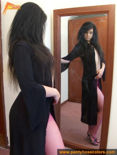 Pink pantyhose ripped off - N
