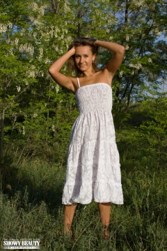 Teen in the nature - N