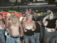 Tits in public 1 - N