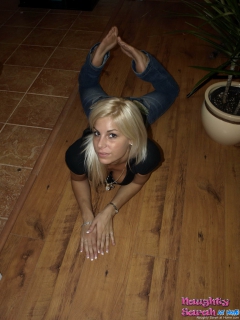 Sarah posing in hot lingerie - Part 2 - N