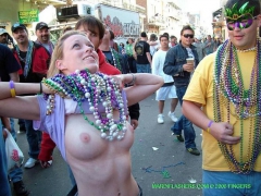 Tits in public 3 - N