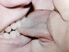 tongue seduction 4 - N