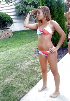 Pretty Sexy Hot Bikini Girls - N