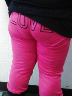 Public ass - N
