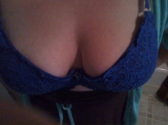 She likes Showing Tits - N