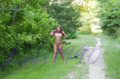 Me nude in public - N