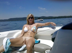SEXY MILFS AND MATURES 51 - N