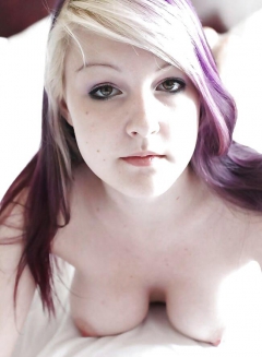 Sexy pics - comments or identities please! - N