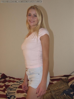 amateur stripping babes - N