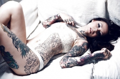 Body Art 8! - N