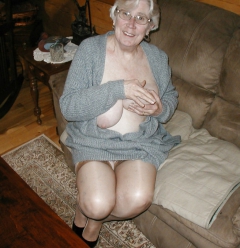 Nice granny - N