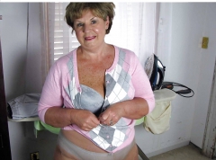 whore wife deb gets her natural tits out - N