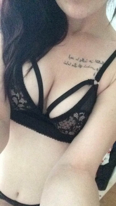 Big arse scottish teen - its time for sexting with this bubb - N