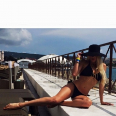 legs - N