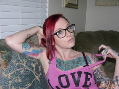 Tattooed Metalhead Pussy - N
