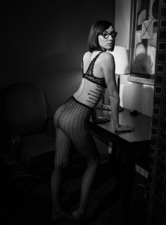 Tattooed emo naked selfies - hipster has fun with her anal t - N