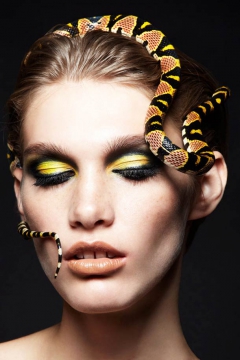 Snakey Girls - N