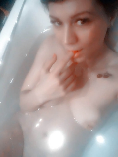 Redhead kinky milf - trendy lady likes selfies - N