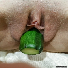 housewives try the vegetable masturbation - N