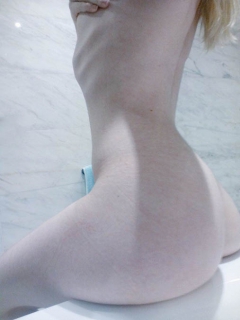 Hipster amateur blonde - kinky teen loves her selfies - N
