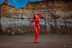 Bianca Baeuchamp Latex red 2 - N