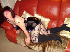 Sexy babe in tights dressed to impress - N