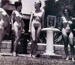 Hairy pretty women on retro porn pics 6! - N