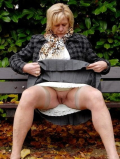 granny shows pussy - N
