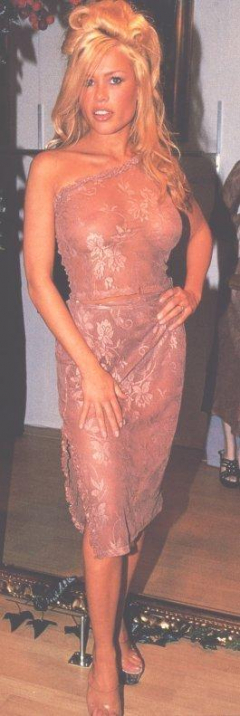 Melinda Messenger - N