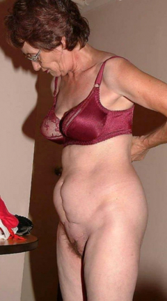 She dreams of being fucked in her hairy pussy 4 - N